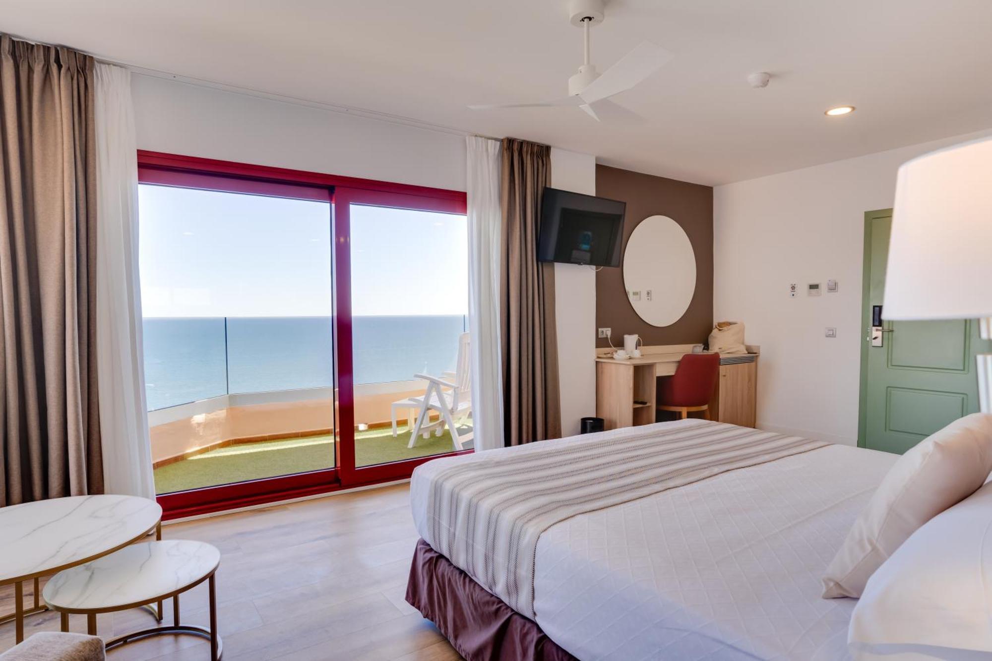 Hotel Angela - Adults Recommended Fuengirola Dış mekan fotoğraf